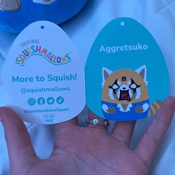 Aggretsuko 6 inch squishmallow - Picture 2 of 4